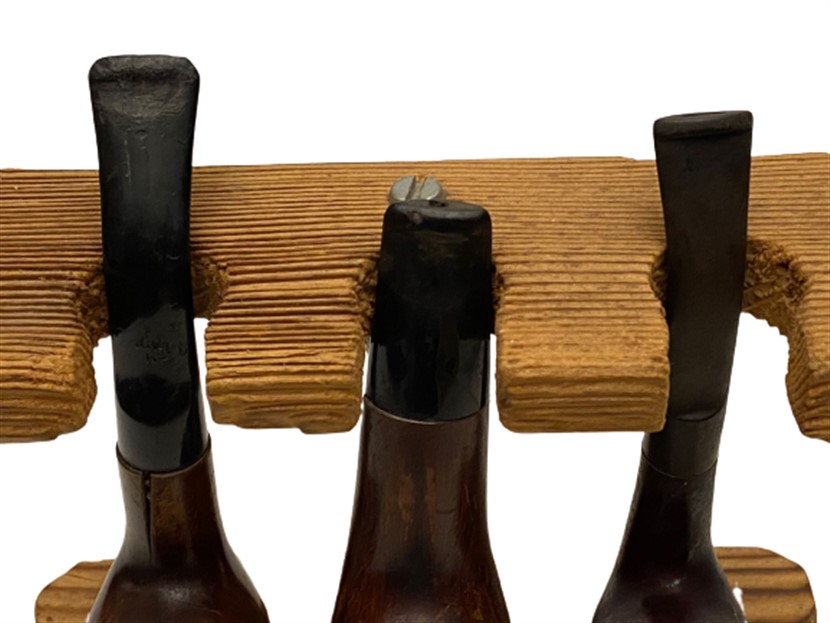 AHŞAP PİPO DİNLENDİRME  STANDLI FARKLI MODELDE ÜCLÜ PİPO SETİ