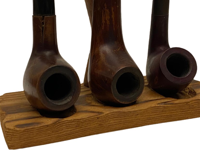 AHŞAP PİPO DİNLENDİRME  STANDLI FARKLI MODELDE ÜCLÜ PİPO SETİ