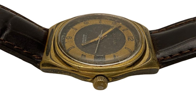 KURMALI MEKANİK TAKVİMLİ SWISS MADE NACAR DAMGALI DERİ KAYIŞLI KOL SAATİ