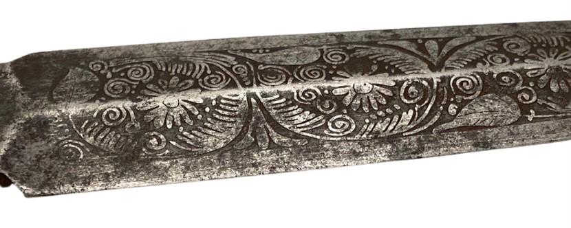 1940 ÜZERİ KOMPLE KALEM  İŞLEMELİ CELİK TOLEDO DAMGALI PİRİNC KUKA SAPLI KUŞAK KAMASI