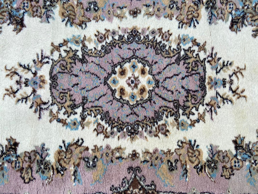 2 ADET COK TEMİZ 1960 YAPIM AYNI DESEN RENK BOYDA DEMİRCİ GÖBEKLİ EL DOKUMA KÖK BOYAMA  SACAKLI YÜN HALI BOYU 210 CM  ENİ 123 CM 