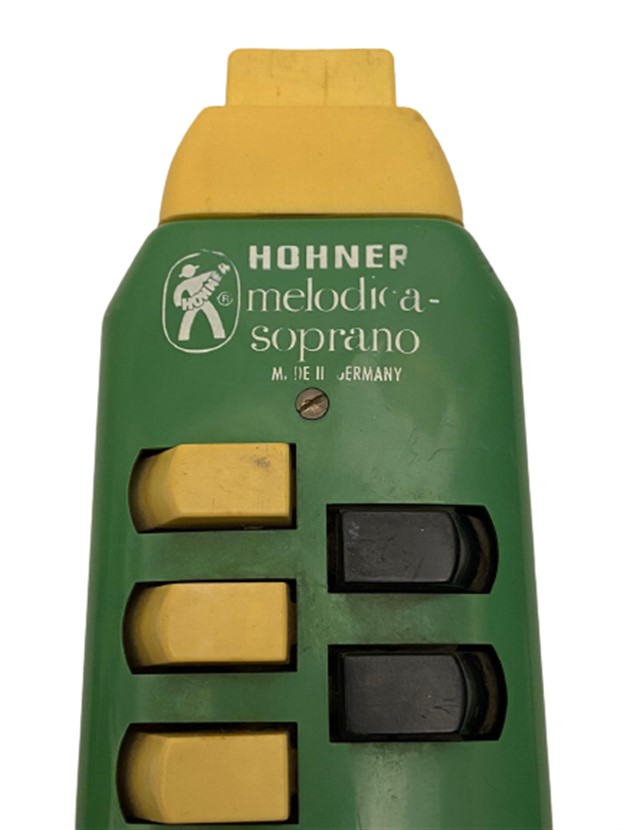 ALMAN HOHNER ÜFLEMELİ YESİL KREM RENKLERDE SORUNSUZ MELODİCA SOPRANO MELODİKA