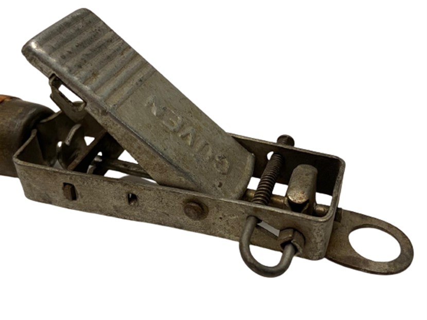 AHŞAP SAPLI CAKMAK TAŞLI MEKANİK GUCEN DAMGALI MUTFAK OCAK TUTUŞTURMA YAKMA ÇAKMAĞI