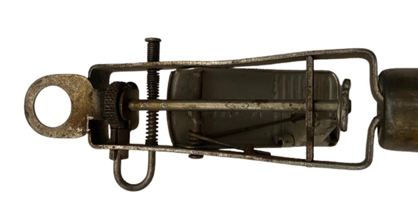 AHŞAP SAPLI CAKMAK TAŞLI MEKANİK GUCEN DAMGALI MUTFAK OCAK TUTUŞTURMA YAKMA ÇAKMAĞI