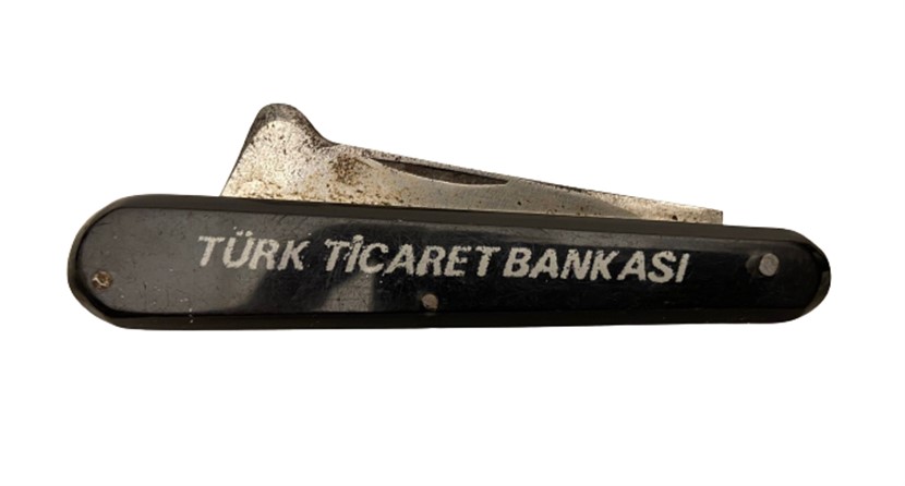 TÜRK TİCARET BANKASI LOGO VE REKLAMLI AĞAÇ BUDAMA AŞI YAPMA ÇAKISI 