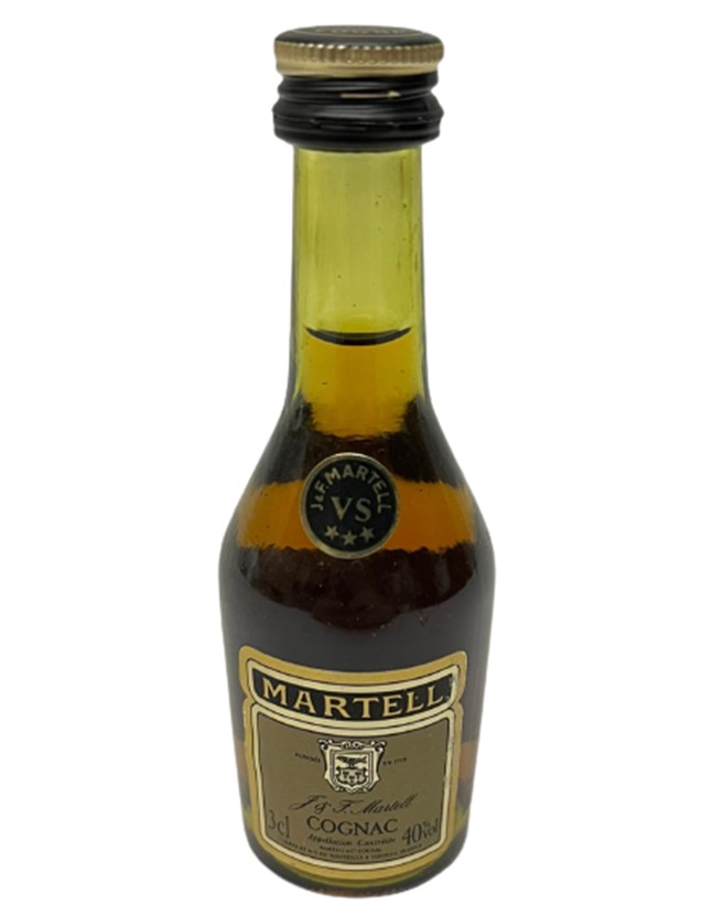 J&F. MARTELL COGNAC 30 ML MİNYATÜR İÇKİ KONYAK ŞİŞESİ KAPAGI ACILMAMIŞ DOLU KOLEKSİYON 