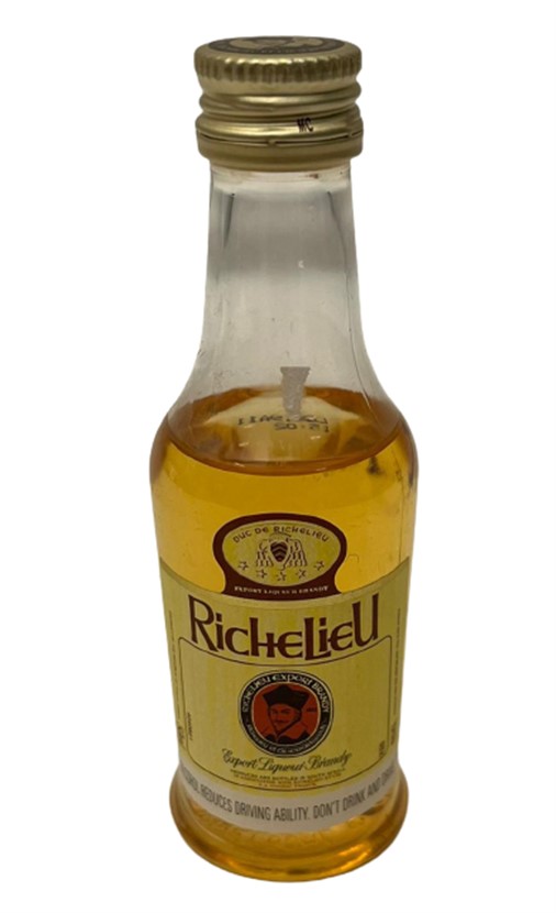 RİCHELİEU EXPERT LİQUEUR BRANDY 50 ML MİNYATÜR İÇKİ BİRENDİ PLASTİK ŞİŞE KAPAGI ACILMAMIŞ DOLU KOLEKSİYON 