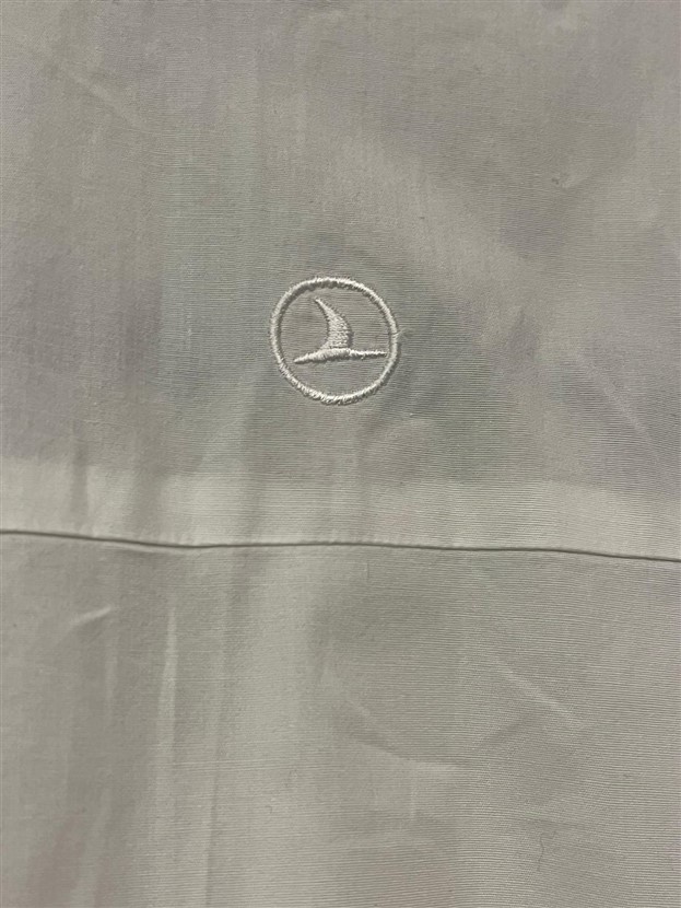 1970 VAKKO THY TÜRK HAVA YOLLARI  LOGOLU ÖZEL ÜRETİM  İPEK  BAYAN HOSTES GÖMLEĞİ FARKLI BEDENLERİ MEVCUTTUR