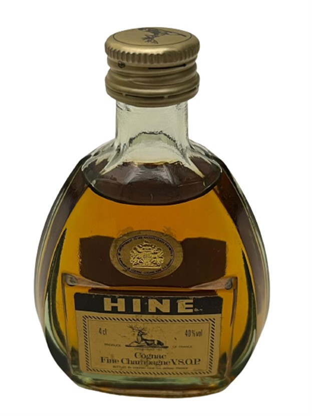 HINE COGNAC 40 ML MİNYATÜR İÇKİ KONYAK ŞİŞESİ KAPAGI ACILMAMIŞ DOLU KOLEKSİYON 