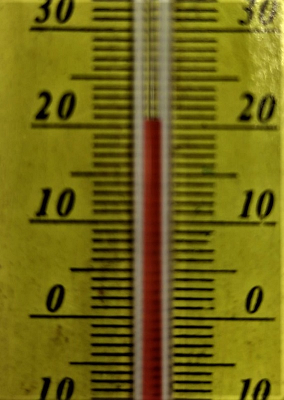 1950 TERMOMETRE AHŞAP MASIF CAM KIRMIZI CIVALI DERECE ODA İÇERSİ SICAKLIK VE SOUK ÖLCER