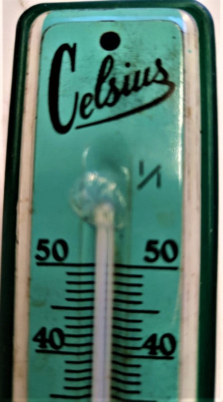 TENEKE  DERECE KABARTMALI CELSİUS REKLAMLI KIRMIZI CAM CUBUK CIVALI  TERMOMETRE ODA İCİ  SICAK SOGUK OLCER