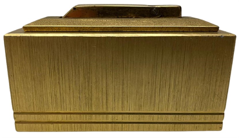 ÜZER, İNSİYALLİ PİRİNC K CAKMA  TAŞLI MEKANİK GAZLI MASA ÜZERİ ÇAKMAĞI