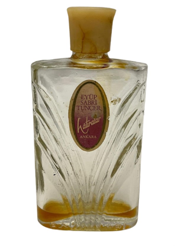 1960 EYÜP SABRİ TUNCER  HATIRALAR ANKARA ETİKETLİ ŞİŞE KOLONYA ŞİŞESİ