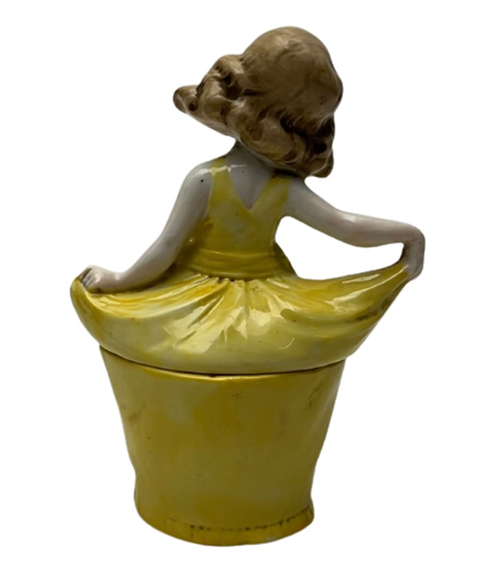 FRANSIZ KRALİYET SOĞUK DAMGALI EL BOYAMA & EL YAPIMI BALERİN FİGÜRÜ KAPAKLI PAMUKLUK