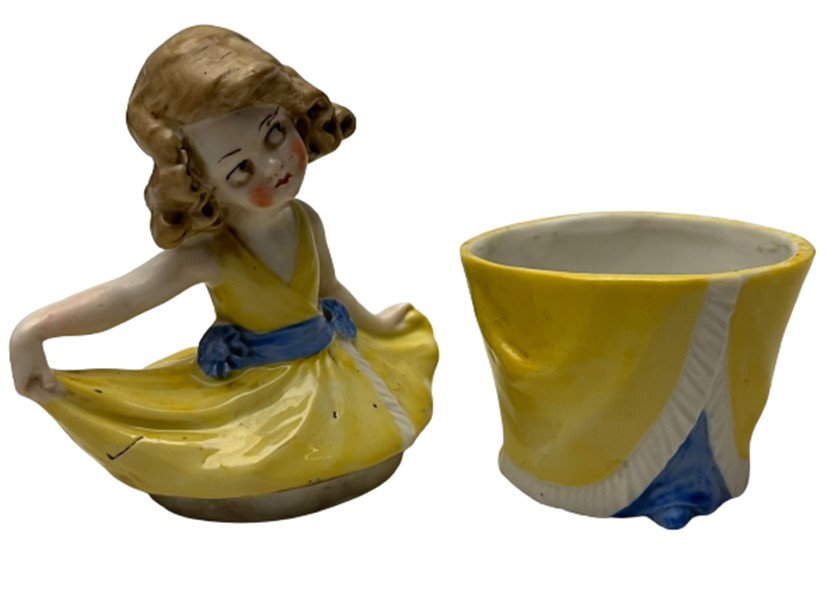 FRANSIZ KRALİYET SOĞUK DAMGALI EL BOYAMA & EL YAPIMI BALERİN FİGÜRÜ KAPAKLI PAMUKLUK