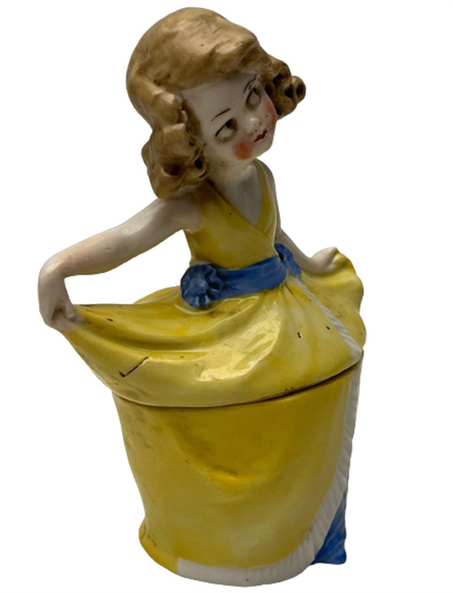 FRANSIZ KRALİYET SOĞUK DAMGALI EL BOYAMA & EL YAPIMI BALERİN FİGÜRÜ KAPAKLI PAMUKLUK