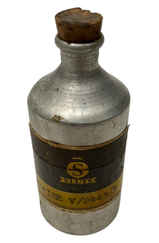 SLUYS FRAISE V/2443/3 ALÜMİNYUM MANTAR TIPALI   KOKU ESANS ŞİŞESİ İÇERSİ DOLU