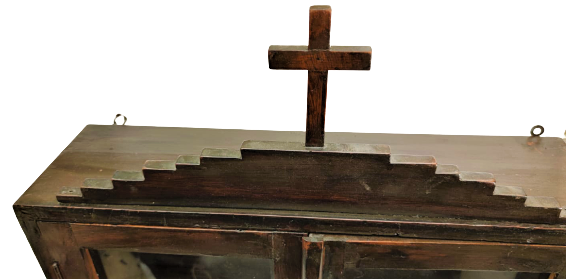 1930 ÜZERİ HAC EL YAPIMI İKONA DUA DİNSEL OBJE KOYULAN AHŞAP DOLAP CİFT CAM CERCEVE KAPILI KOMPLE MASİF