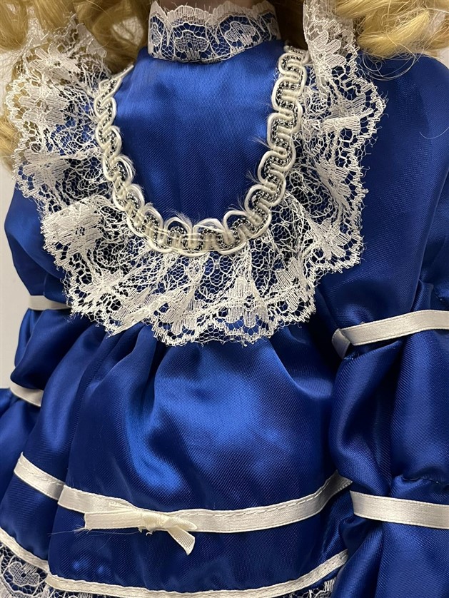 ELİ YÜZÜ PORSELEN VE EL BOYAMA YAPIMI EL DİKİM KUMAŞ ELBİSELİ YÖRESEL OYUNCAK KIZ COCUK BEBEK