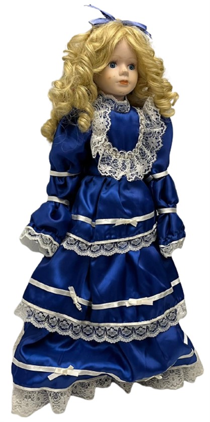 ELİ YÜZÜ PORSELEN VE EL BOYAMA YAPIMI EL DİKİM KUMAŞ ELBİSELİ YÖRESEL OYUNCAK KIZ COCUK BEBEK