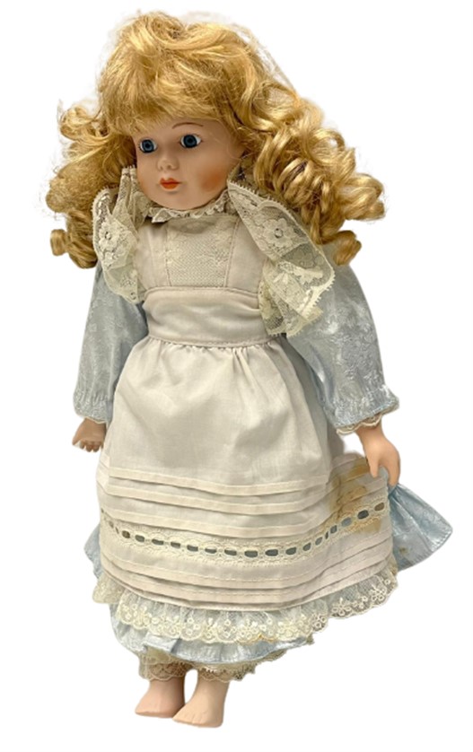 YÜZÜ ELLERİ PORSELEN VE EL BOYAMA YAPIMI EL DİKİM KUMAŞ ELBİSELİ YÖRESEL OYUNCAK KIZ COCUK BERBEK