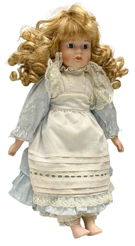 YÜZÜ ELLERİ PORSELEN VE EL BOYAMA YAPIMI EL DİKİM KUMAŞ ELBİSELİ YÖRESEL OYUNCAK KIZ COCUK BERBEK