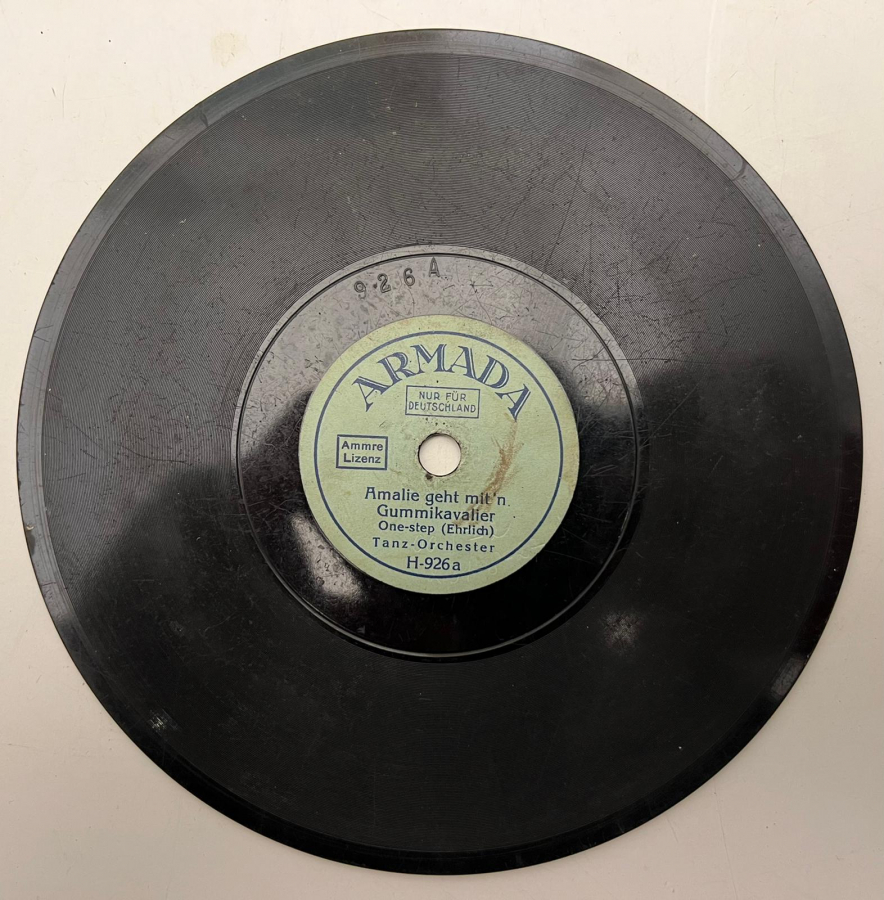 AMELİE GEHT MIT'N GUMMİKAVALİER TANZ ORCHESTER - QUELLENGEİSTER TANZ ORCHESTER 78 DEVİR TAŞ PLAK