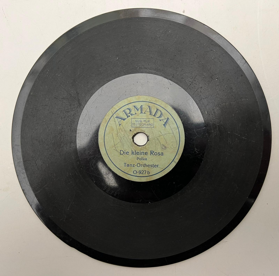 DİE KLEİNE ROSA POLKA TANZ ORCHESTER - WAS MACHT DER MAİER AM HİMALAJA FOXTROT TANZ - ORCHESTER 78 DEVİR TAŞ PLAK