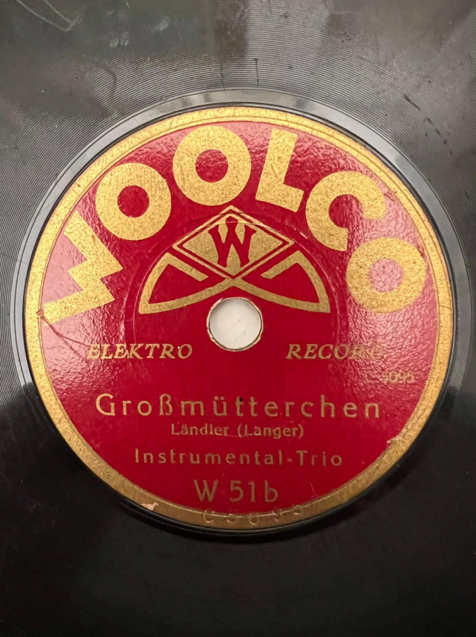 GROSSMÜTTERCHEN INSTRUMENTAL - TRİO - ES SPRACH DER WEİSE MARABU TANZ - ORCHESTER 78 DEVİR TAŞ PLAK