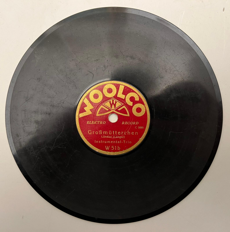 GROSSMÜTTERCHEN INSTRUMENTAL - TRİO - ES SPRACH DER WEİSE MARABU TANZ - ORCHESTER 78 DEVİR TAŞ PLAK