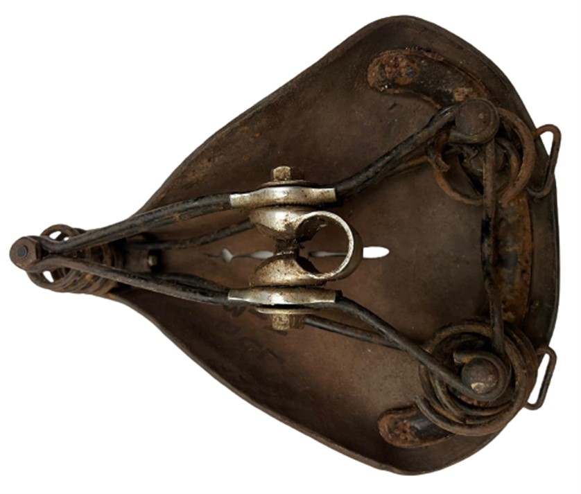 BROOKS GENT'S B73 MODEL KÖSELE BİSİKLET  SELE KOLTUĞU YAYLARINDA KIRIK VARDIR