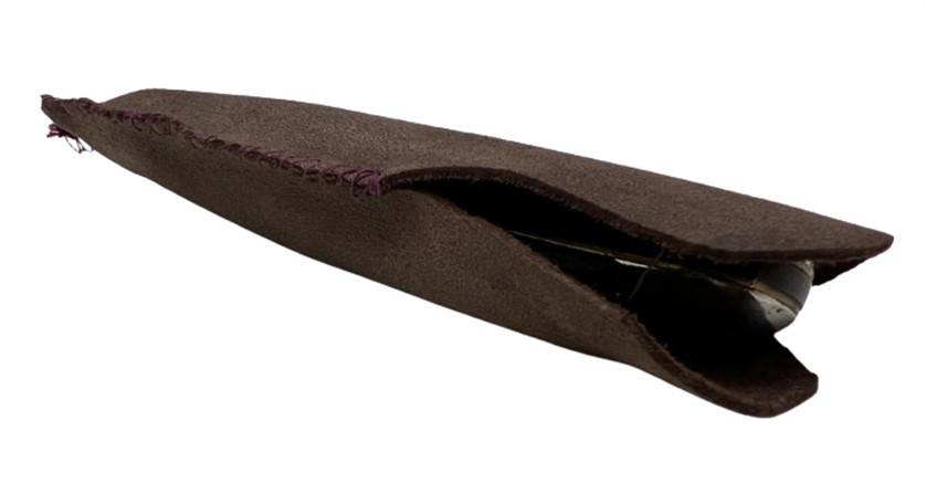 1970 ORİJİNAL KENDİ KILIFINDA BOYNUZ SAPLI OTOMATİK EMNİYET KİLİTLİ SUSTALI İTALYAN TARZ STİLETTO 