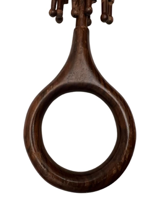 1940 AHŞAP YUVARLAK SAPLI YAMUR VE GÜNEŞ İCİN TASARLANMIŞ ŞEMSİYE 8 TEL CUBUKLU