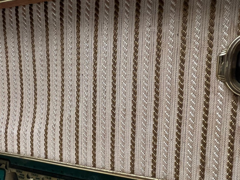 1958 NORNAN 1801 FM RADIO TYP 1801 AHŞAP KASA CAM KADRAN ORJİNAL FM BANTLIDIR LAMBALI ÖNDEN TUŞLU BAS TİZ KONTROLLU SÜPER RADYO 