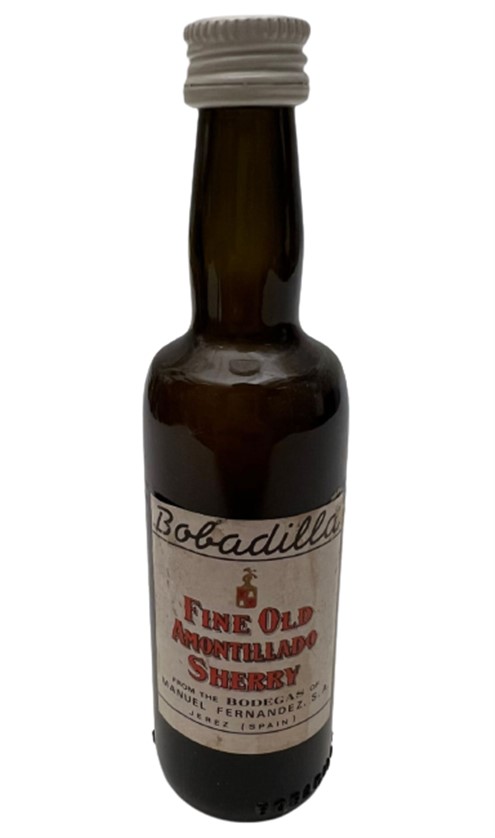 BOBADİLLA FİNE OLD AMONTILLADO SHERRY 50 ML MİNYATÜR İÇKİ  ŞERİ ŞİŞESİ KAPAGI ACILMAMIŞ DOLU KOLEKSİYON 