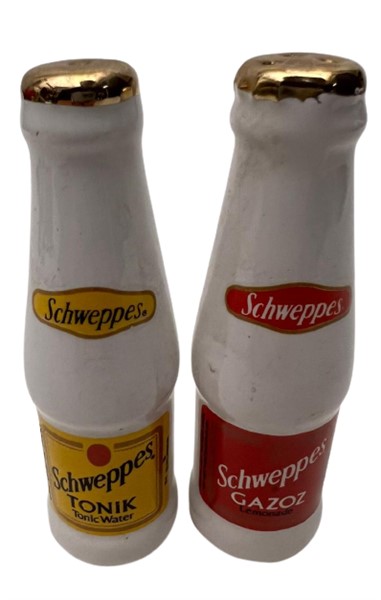 SCHWEPPES 200. YIL ÖZEL MİNYATÜR TONİK VE GAZOZ ŞEKLİNDE TUZLUK VE KARABİBERLİK