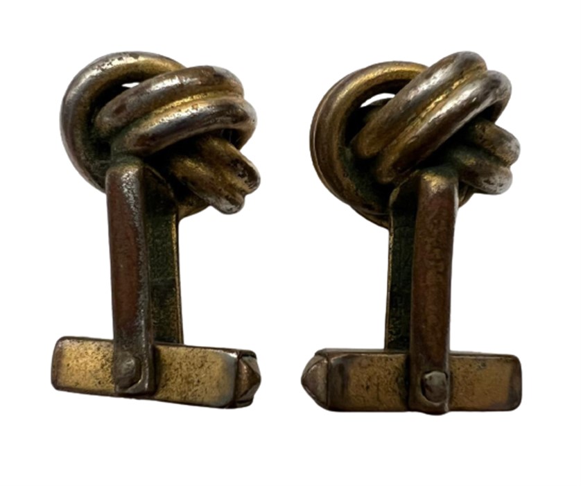 METAL ÇİFT PİRİNC SARI MANŞET KOL DÜĞMESİ ÜZERİ DENİZCİ DÜGÜMÜ ALENE BAGLANTI ŞEKLİ ÖRNEKLERİNDEN TASARLANMIŞ