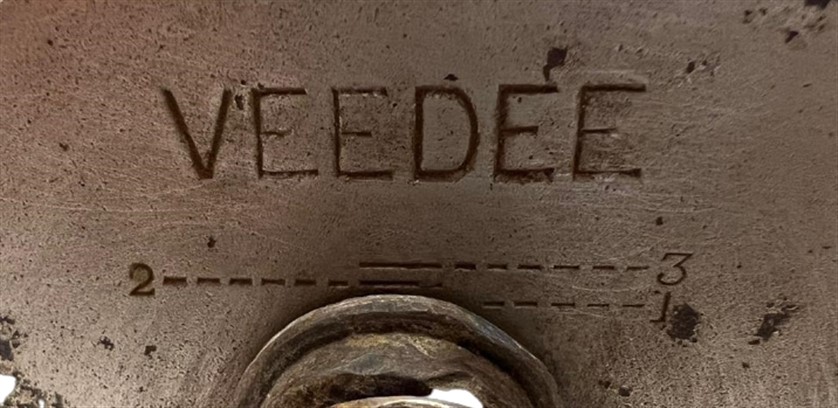 1906 VEEDEE VİBRATORY MASSAGE AHŞAP KOLLU MEDİKAL ÇARKLI TİTREŞİM VEREN MASAJ ALETİ MÜZELİK KOLEKSİYONDUR