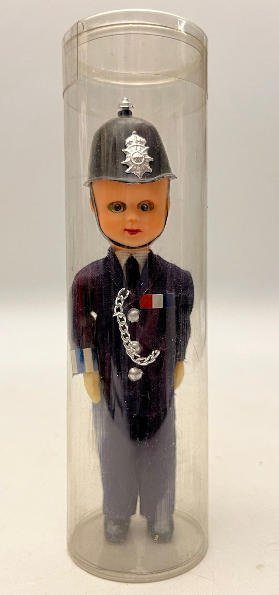 KOLEKSİYONLUK HAREKETLİ GÖZLÜ KIYAFETLERİ EL YAPIMI OYUNCAK ELBİSELİ YÖRESEL BEBEK