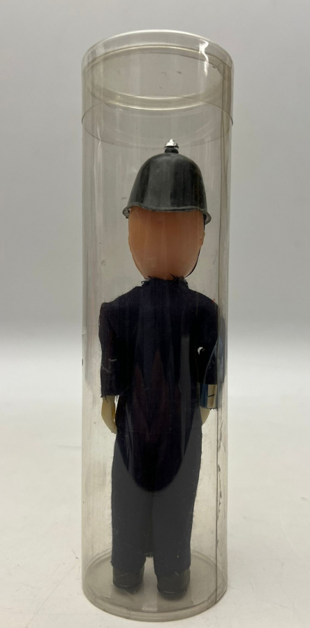 KOLEKSİYONLUK HAREKETLİ GÖZLÜ KIYAFETLERİ EL YAPIMI OYUNCAK ELBİSELİ YÖRESEL BEBEK