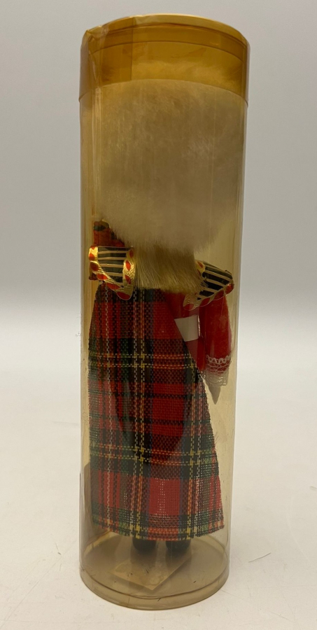 KOLEKSİYONLUK HAREKETLİ GÖZLÜ KIYAFETLERİ EL YAPIMI ELBİSELİ YÖRESEL  BEBEK 