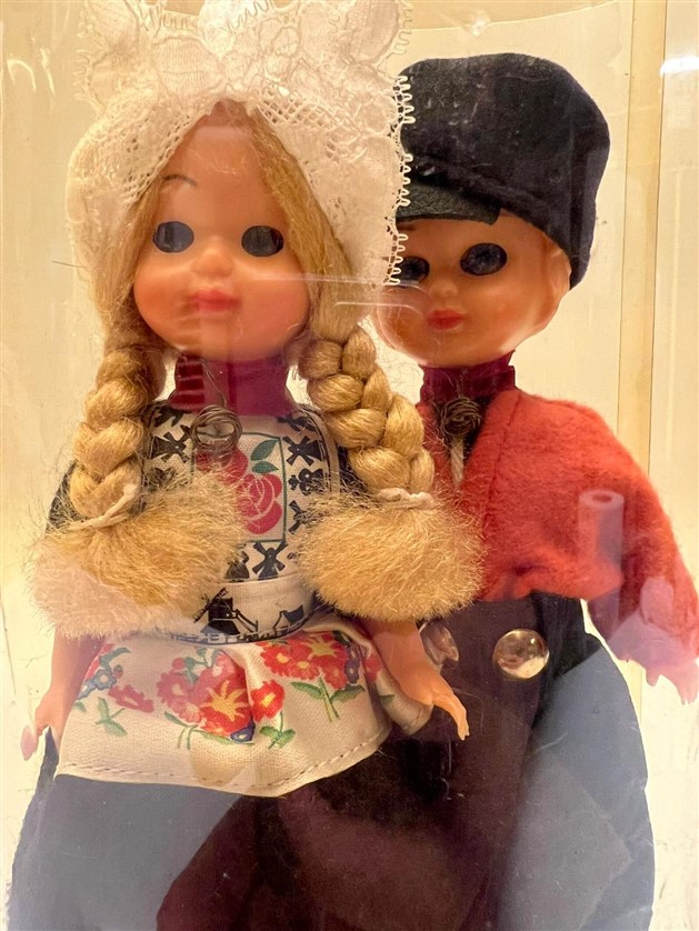 KOLEKSİYONLUK HAREKETLİ GÖZLÜ KIYAFETLERİ EL YAPIMI 2 ADET OYUNCAK BEBEK 