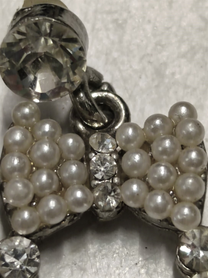 MİNİ KUM İNÇİ VE SWAROSKİ TAŞLI GÜMÜŞ KAPLAMA BAYAN CİFT KÜPE