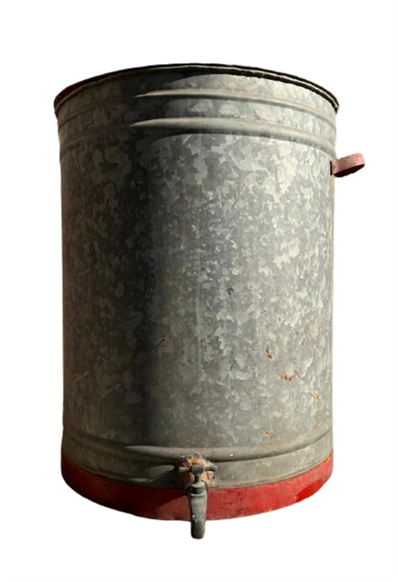 1940 GALVANIZ METAL KAPAKLI PİRİNC MUSLUKLU GAZ YAG  VARİLİ ESKİDEN BAKKALLARDA ACIK LİTRE İLE SATIMLARDA KULLANILAN