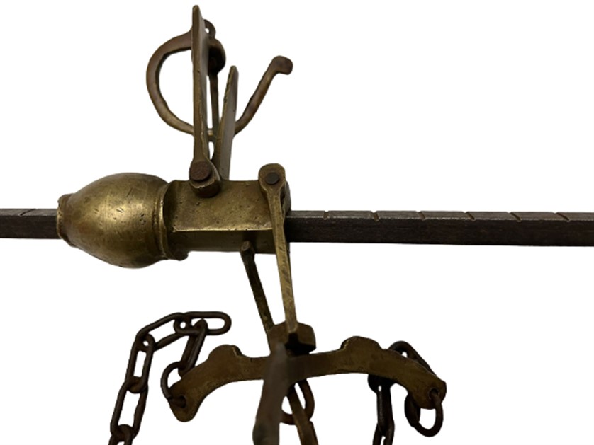 1880 OSMANLI PİRİNC VE  BAKIR TEK ZİNCİRLİ  TEK KEFELİ TOPTANCI TÜCCAR  KANTAR TERAZI