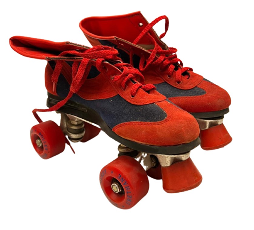 VİNTAGE ROLLER DERBY URETHANE 4 TEKERLEKLİ ORJİNAL METAL TABAN ÜZERİ KIRMIZI LACİVERT DERİ PATEN