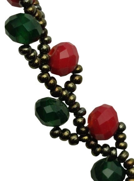 YEŞİL VE NAR KIRMIZI RENKLERDE KESİLMİŞ KARE YUVARLK DOGAL TURKUAZ TAŞ KOLYE