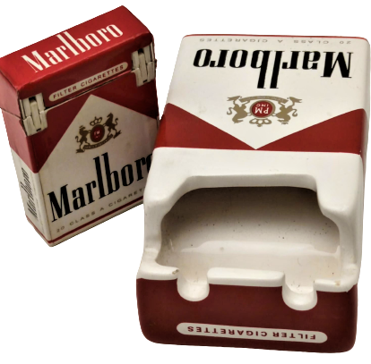 1970 RETRO MARLBORO PORSELEN KÜLLÜK VE MANYETOLU GAZLI ÇAKMAK  TAM TAKIM SIGARA PAKEDİ FORMUNDA