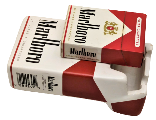 1970 RETRO MARLBORO PORSELEN KÜLLÜK VE MANYETOLU GAZLI ÇAKMAK  TAM TAKIM SIGARA PAKEDİ FORMUNDA