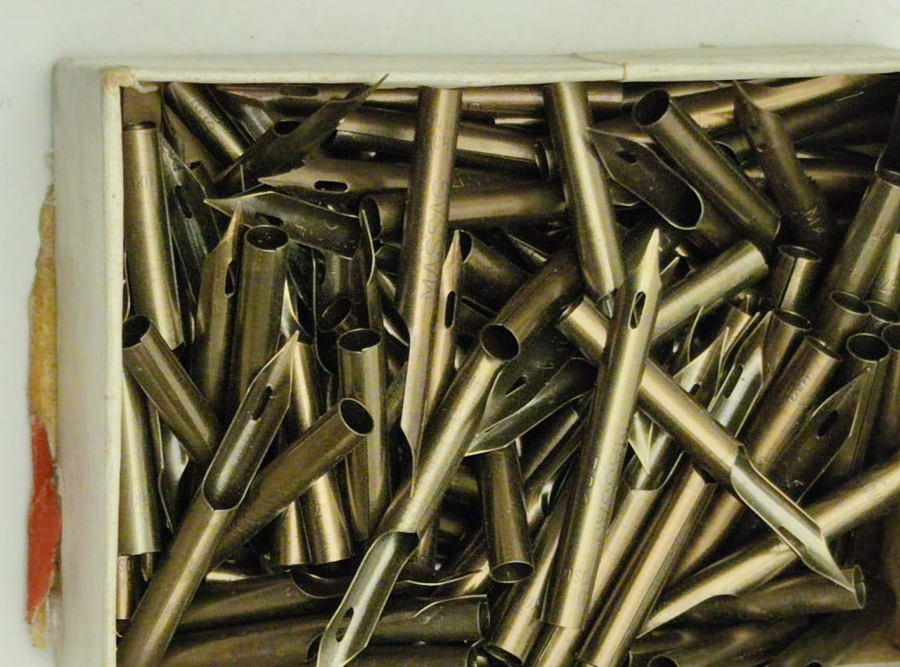 1940 VELVOID ENGLAND ORJİNAL TÜRKİYE HUKUMETİNE ÖZEL ÜRETİM KARTON KUTUSUNDA  DOLU KULLANILMAMIŞ DİVİT UCU